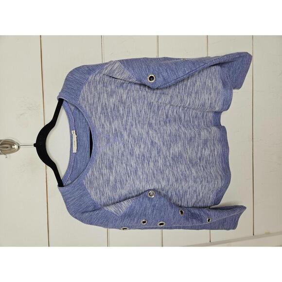 Lush medium heathered blue crop top with grommet sleeves - Picture 1 of 5